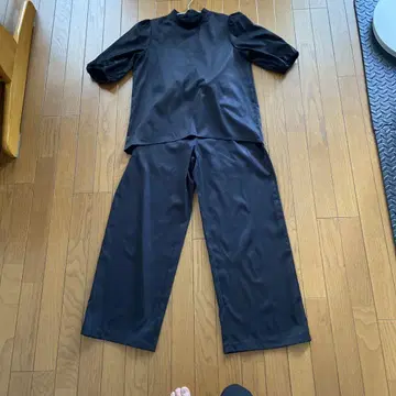블랙 셋업 반팔 와이드 팬츠