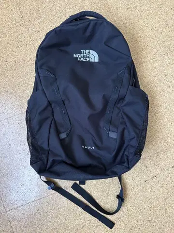 THE NORTH FACE VAULT 블랙 백팩