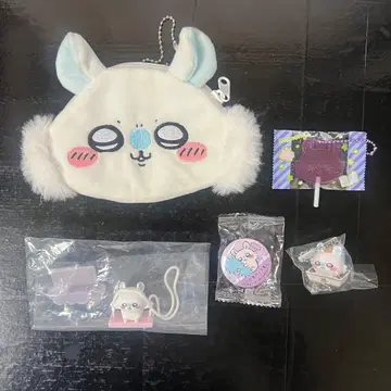치이카와 모몽가 세트 파우치 캔뱃지 피규어