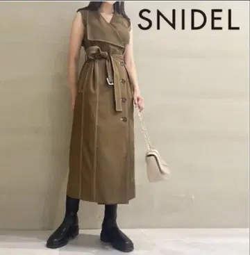 SNIDEL 슬리브리스 롱 원피스 브라운