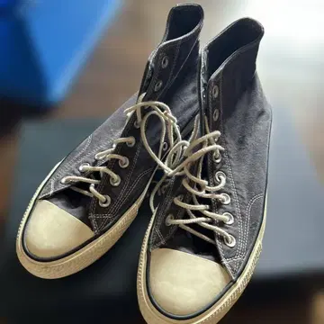 컨버스 그레이 하이컷 스니커즈