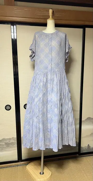 유니클로 스카이블루 체크 무늬 반팔 셔츠 원피스 L