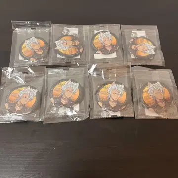 미개봉 트위스티 잭 기숙사 의류 캡슐 캔뱃지