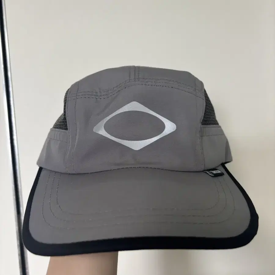 MISCHIEF | 미스치프 Mischief Rhombus Running Cap Khaki Gray