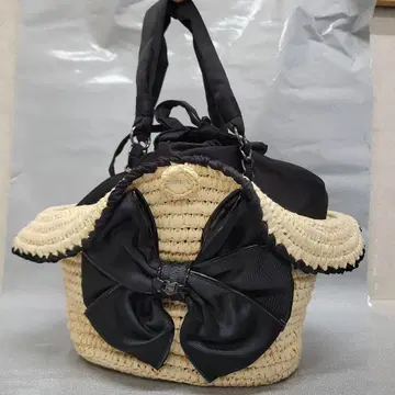 TO BE CHIC 리본 포함 바스켓백