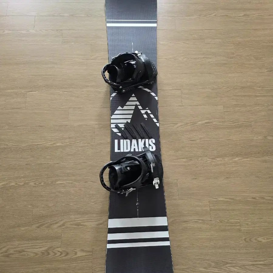 23/24 FLUX DS_JAPAN NOVOL size M on Bunjang Global Site.