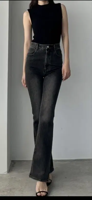 루에레 부츠 컷 데님 블랙 S 사이즈