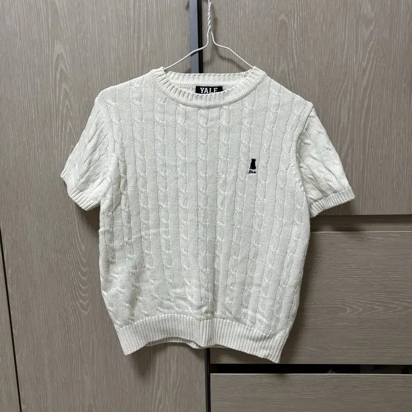☆YALE☆ HERITAGE DAN CABLE SHORTSLEEVE ROUND KNIT WARM GRAY YALE | 예일 Yale Cable Short Sleeve Knit Ivory Zigzag Ably