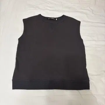 HAVERSAC 슬리브리스 티셔츠