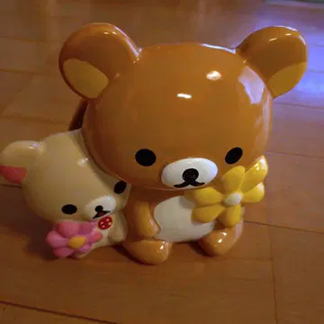 리락쿠마 모기향 홀더 꽃