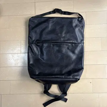 BROSKI & SUPPLY 블랙 백팩