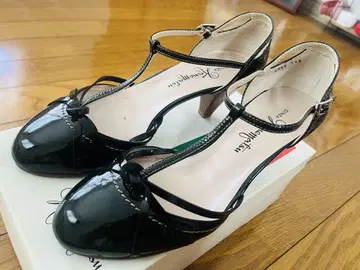 미 라인*긴자 카네마츠*23.5cm*6cm 힐*에나멜 T 스트랩