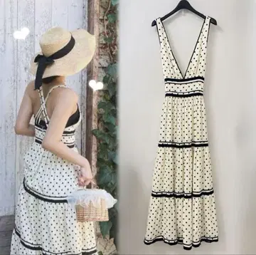 Treat urself Daisy dot long dress 원피스