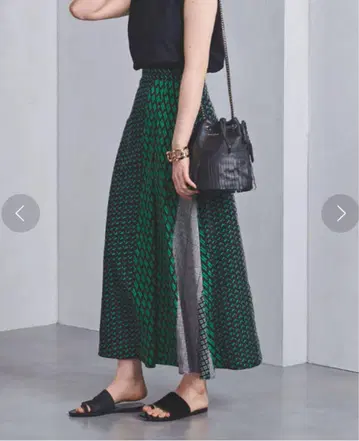 UNITED ARROWS 멀티 프린트 랩스커트