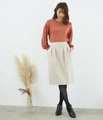 2종 세트 (블랙, 베이지) 턱 아이 라인 스커트 로페
