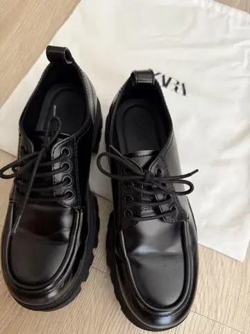 자라 블랙