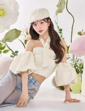 다리치 홀터넥 오프숄더 트위드 상의