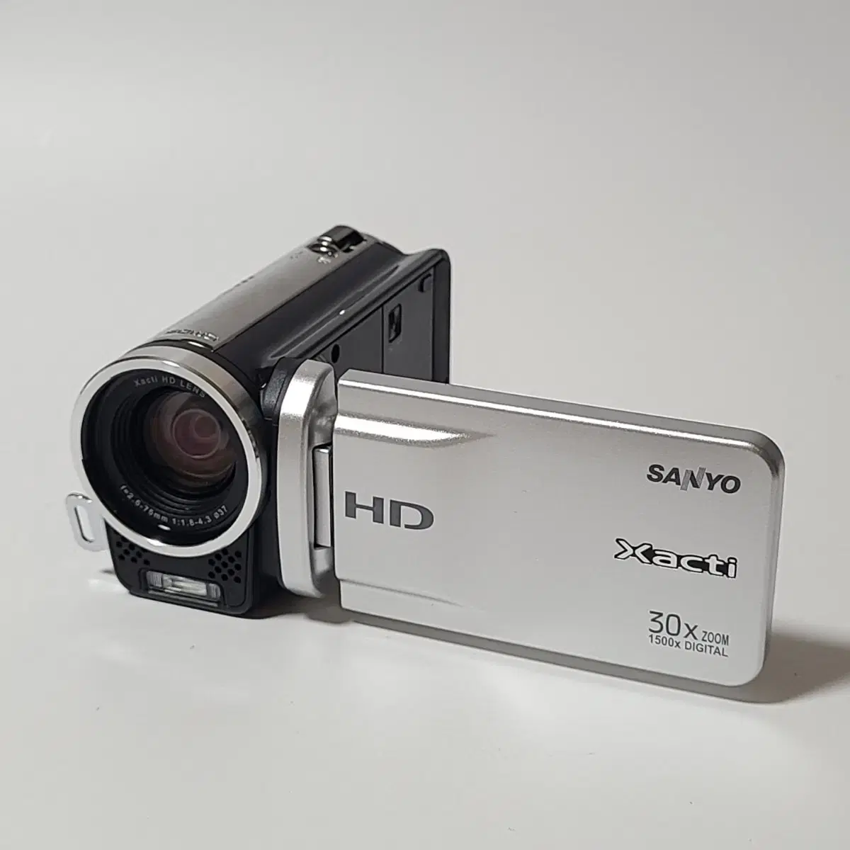 Sanyo Xacti DMX-TH1 Vintage Camcorder Camera Full Box #산요