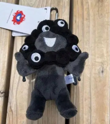 오사카 간사이 엑스포 검정 마쿠마쿠 카라비너 포함 마스코트 블랙 스탠딩