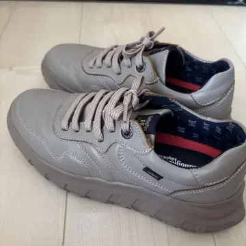 callaghan 캐러건 새상품 24cm 베이지 스니커즈