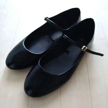 자라 에나멜풍 발레리나 신발 블랙 26.0