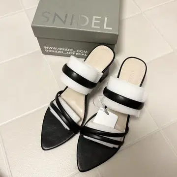 SNIDEL 스나이델 바리에뮤 뮬 블랙 M 사이즈 23.5