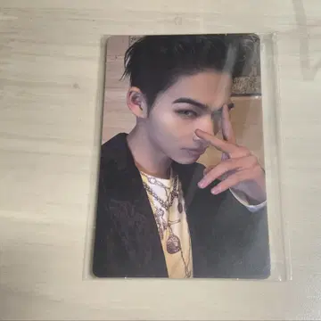 DESIRE : UNLEASH weverse global 라키드로 니키