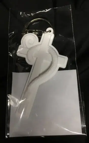 HYDE HYDE LIVE 2023 HYGACHA 뱀 십자가 키링 화이트