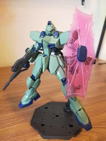 Re1/100 건이이지 완성품