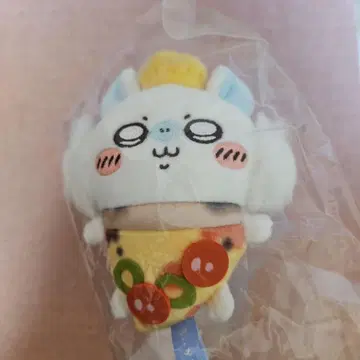 치이카와 할로윈 마스코트 모몽가 피자