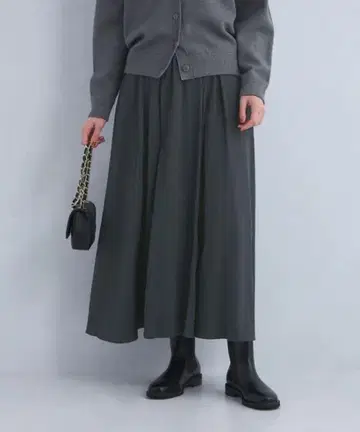 아지메 턱 볼륨 개더 스커트