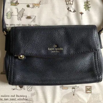 kate spade 네이비 가죽 숄더백