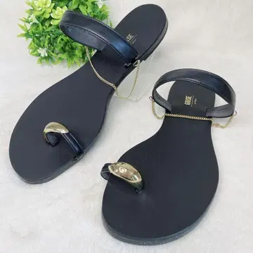 GRISE 블랙 체인 샌들