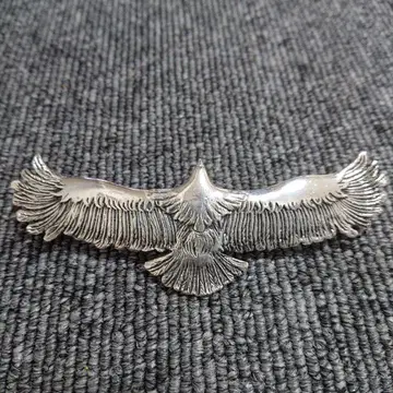 SAAD 이글 펜던트 탑
