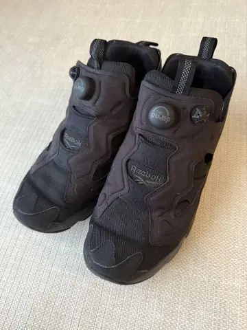 리복 Instapump Fury 블랙