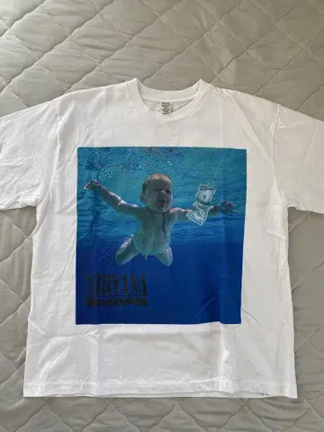 닐바나 티셔츠 네버마인드