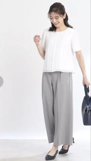 미사용 새상품 리플렉트 와이드 팬츠