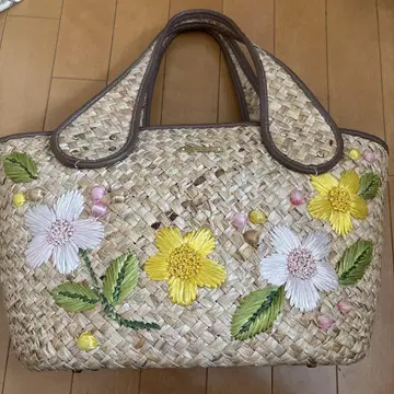 사만다 타바사 꽃 자수 바스켓백
