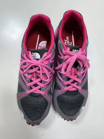 THE NORTH FACE 러닝화 그레이/핑크