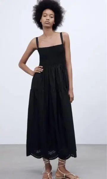 ZARA 컷워크 자수 원피스 블랙