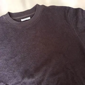 UNITED ARROWS 다크 브라운 크루넥 파일 원단 L