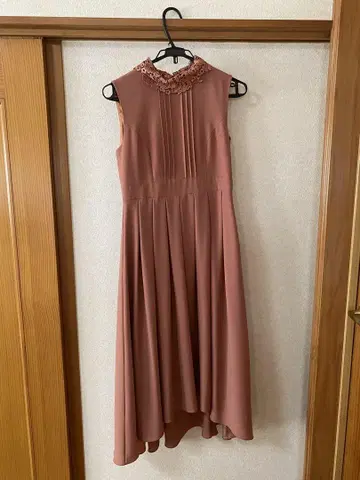 핑크 레이스 칼라 A 라인 드레스