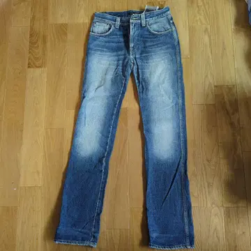 Nudie Jeans Co. 스트레이트 데님 라이트 블루