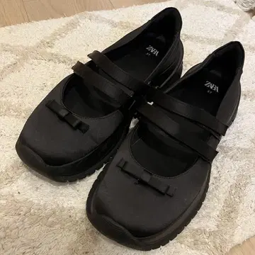 자라 리본 포함 스포티 발레리나 신발 37 사이즈