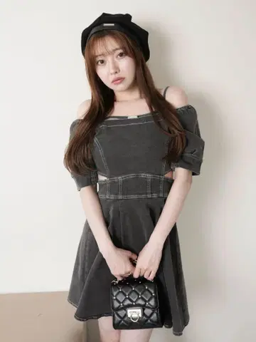 사이드 컷 데님 플레어 원피스