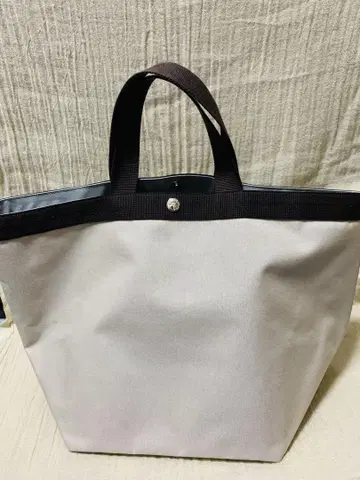 에르베샤 펠리에 725C 보트형 토트백 L 마스틱