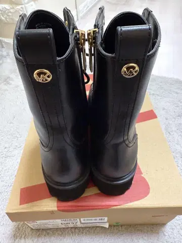 마이클코어스 블랙 부츠 여성용 24cm