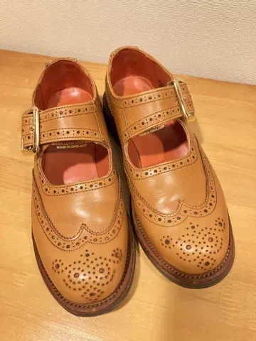 새상품급 트리커스 멜리 제인 23cm 카멜
