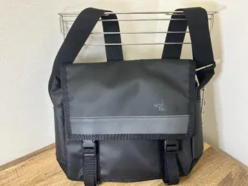 THE NORTH FACE 메신저 백 블랙