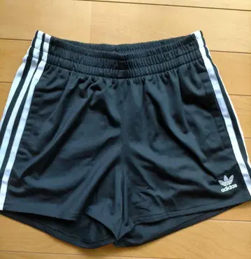 아디다스 오리지널스 저리 숏 팬츠 S 블랙 여성용 하프